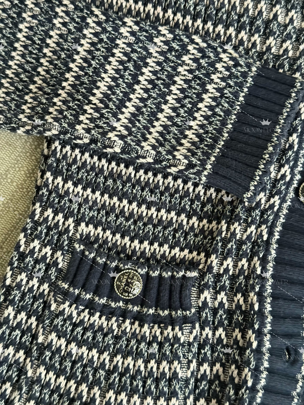 [ ᴘʀᴇ-ᴏᴡɴᴇᴅ ] Chanel knit Cardigan